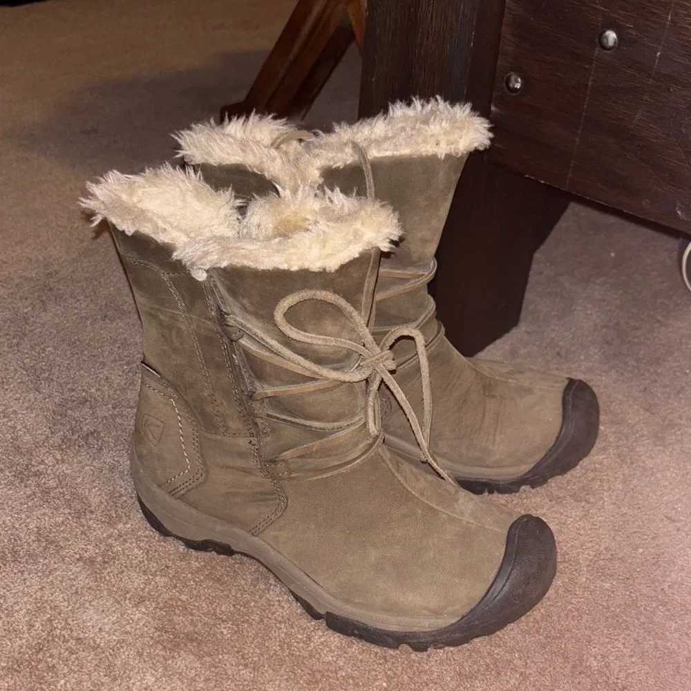 Keen 🫒 Leather insulated Women's Brown Fur-Lined Boots